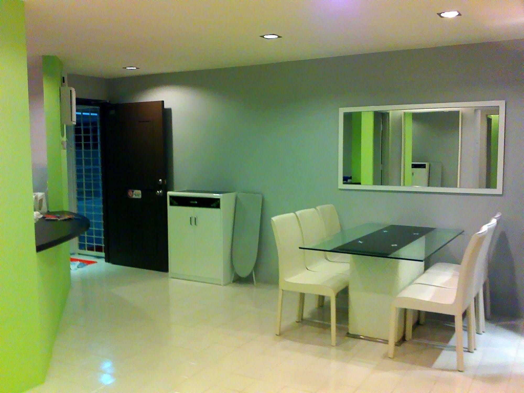 Malacca Hotel Apartment Exterior photo