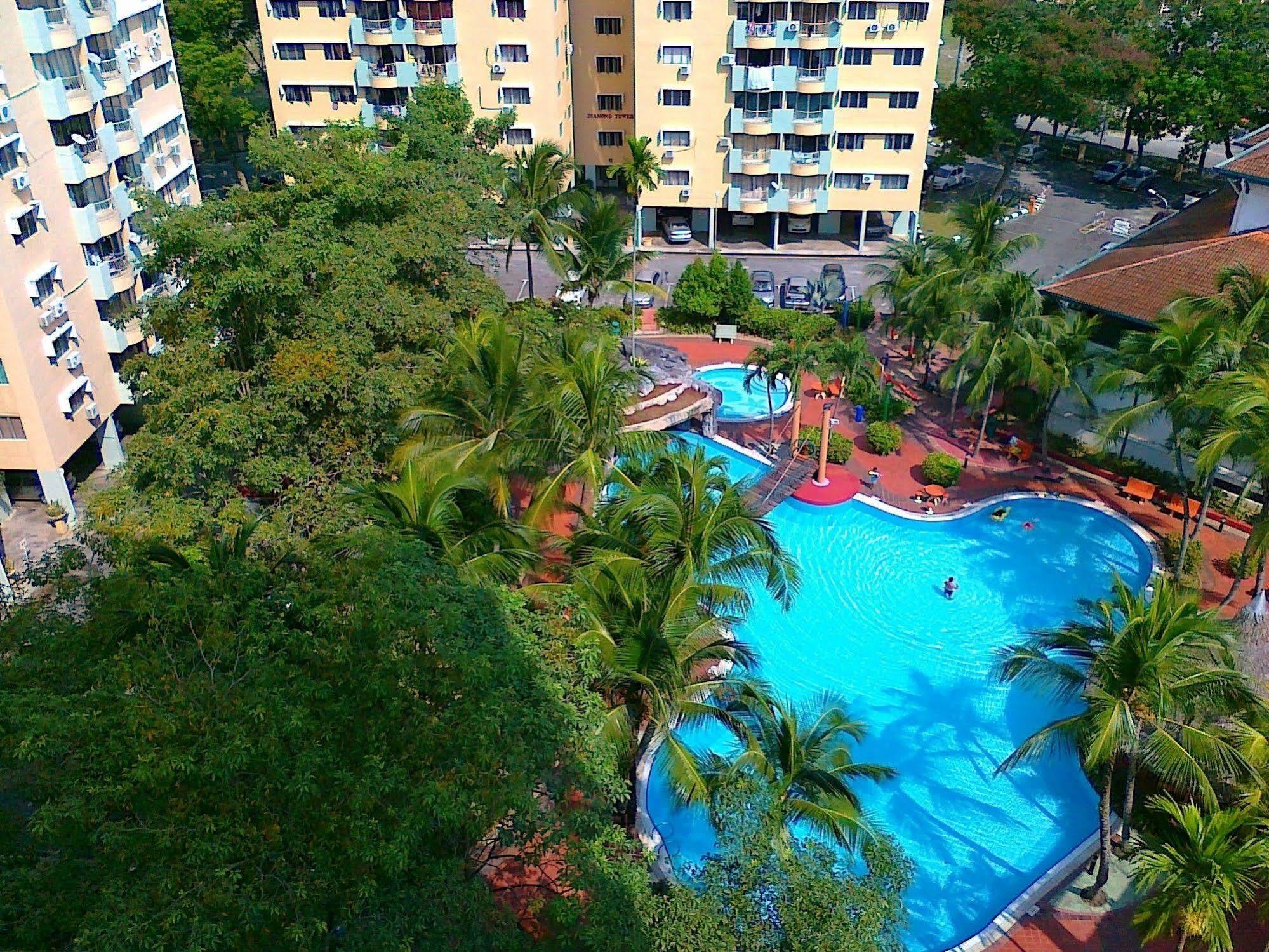 Malacca Hotel Apartment Exterior photo